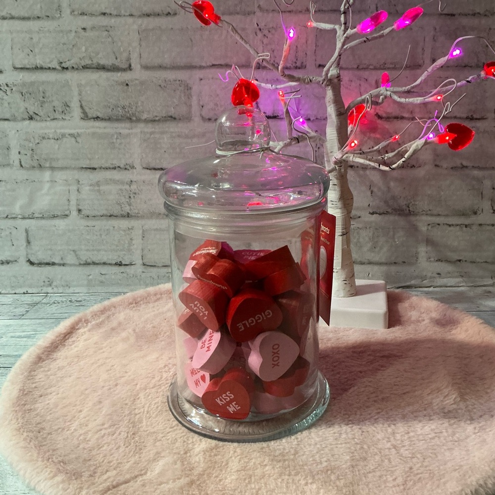 SWEETHEARTS Set Of 36 Wooden Hearts In Glass Jar